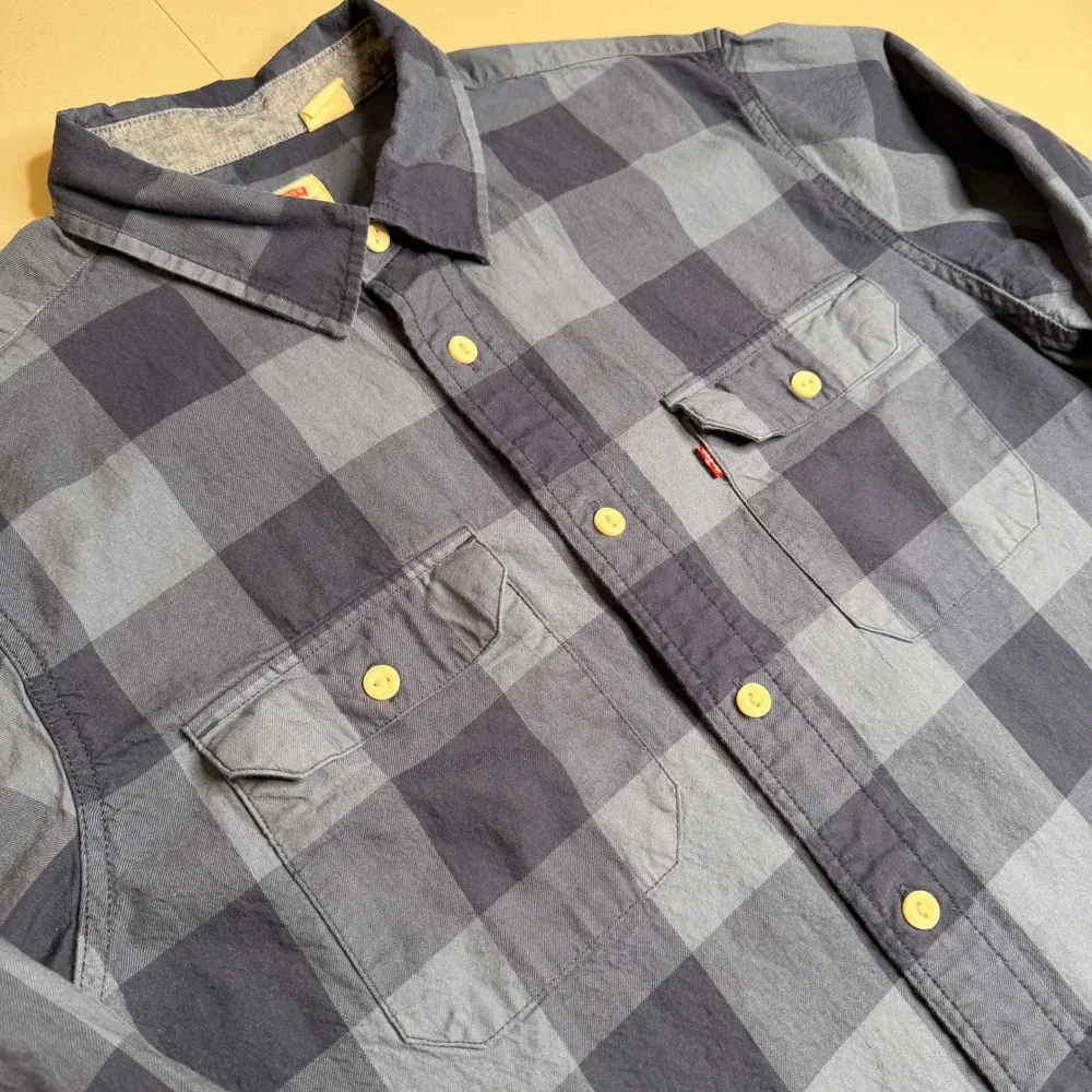 Levis Mens Large‎ Relaxed Fit Blue Buffalo Plaid Button Down Flannel Shirt